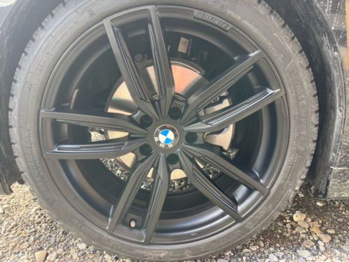 BMWホイール修理 純正ホイール 部分塗装修理 施工写真 2