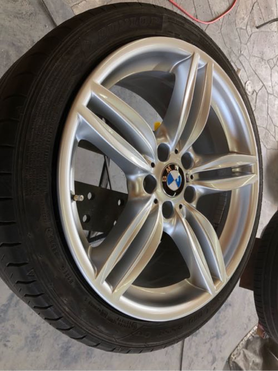 BMW純正ホイール ガリ傷修理 施工写真 1