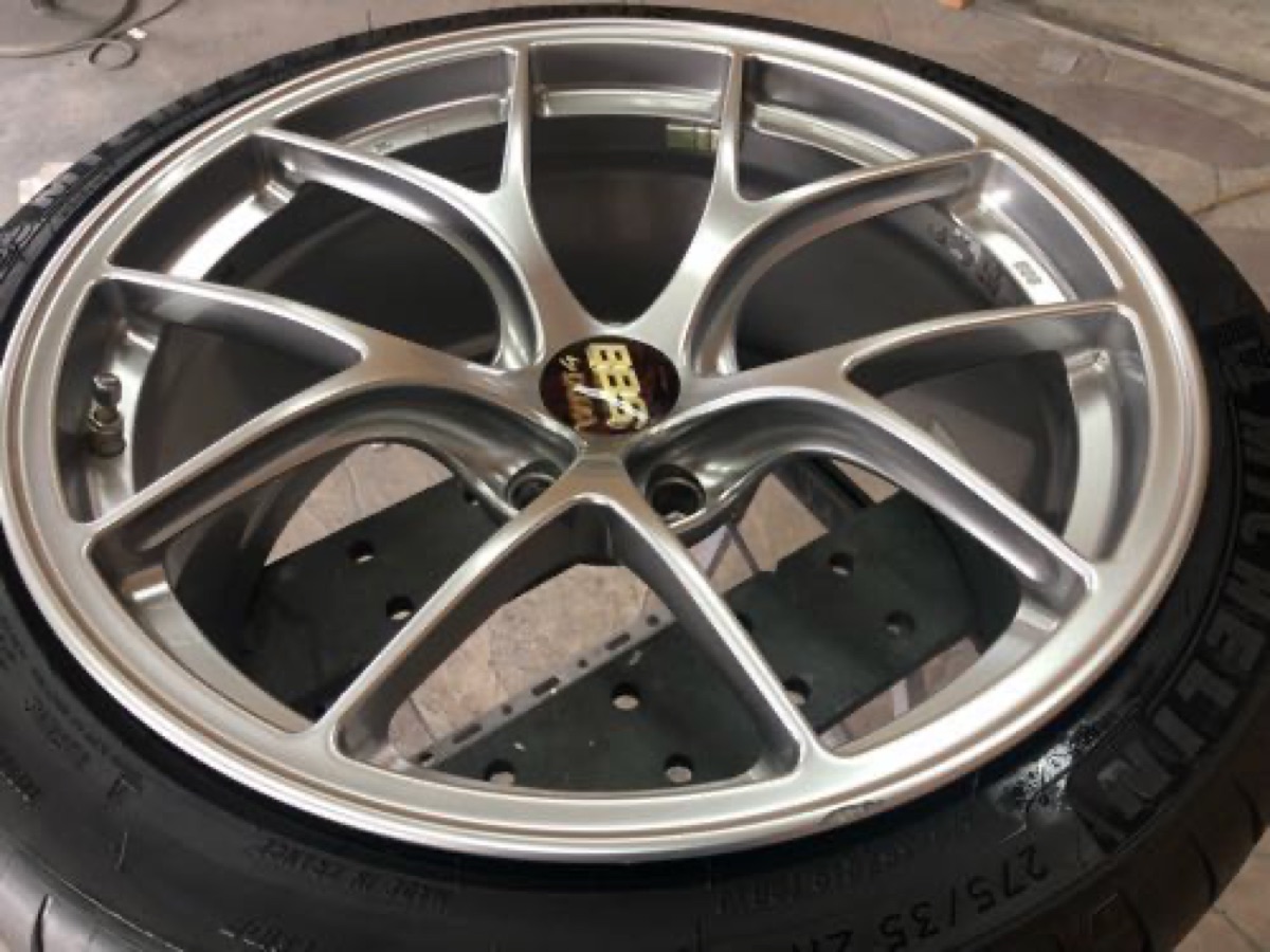 BBS シルバーホイール リムガリ傷修理
