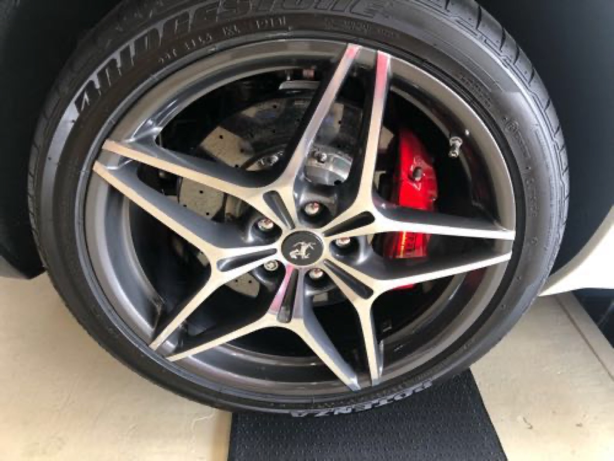 フェラーリ カリフォルニア 純正ホイール 修理 ポリッシュ加工