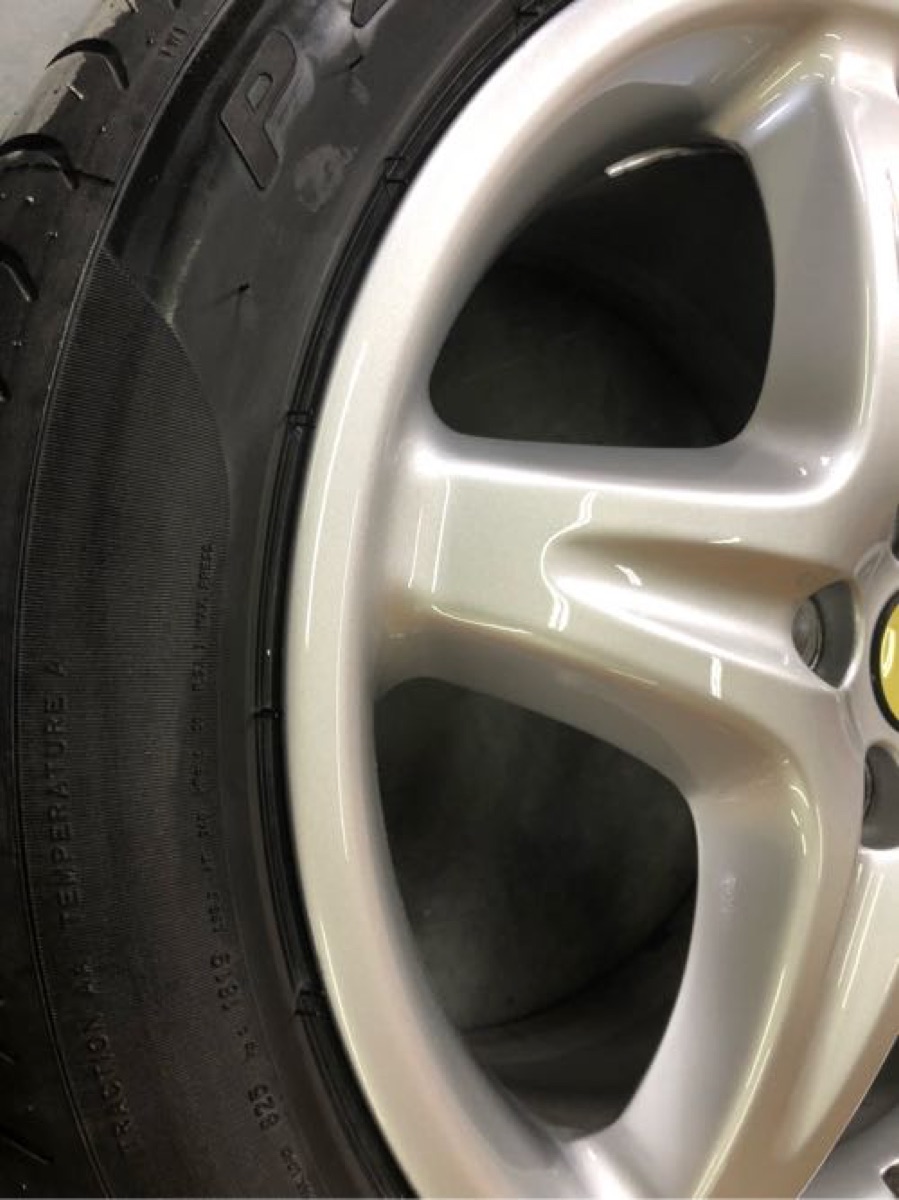 フェラーリ純正ホイール シルバー腐食修理 施工写真 4