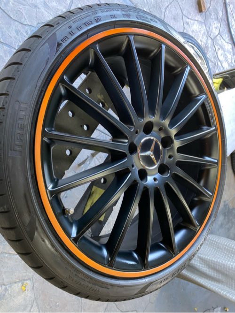 ベンツ Amg 特殊ホイール修理 純正ホイール 部分塗装修理 施工写真 2