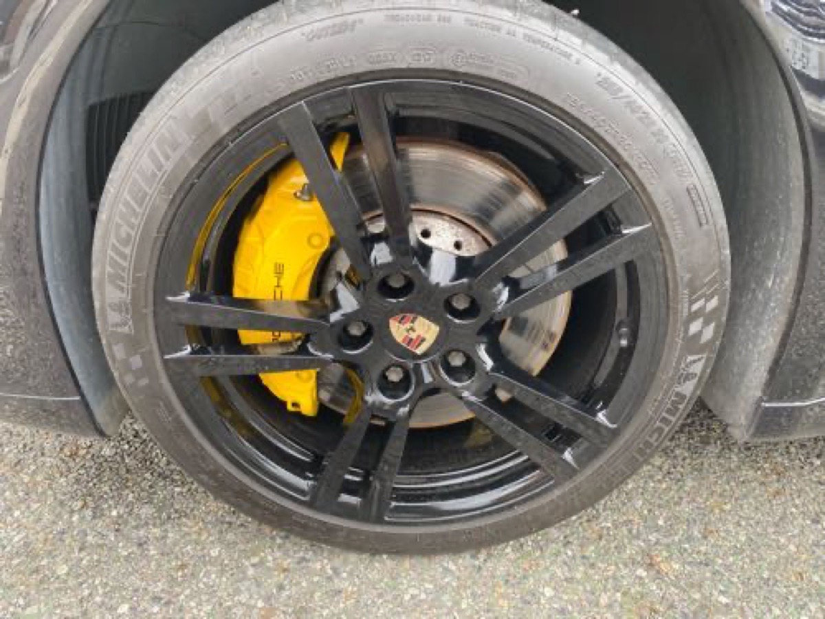 ポルシェ キャリパー塗装 ホイールカラーチェンジ