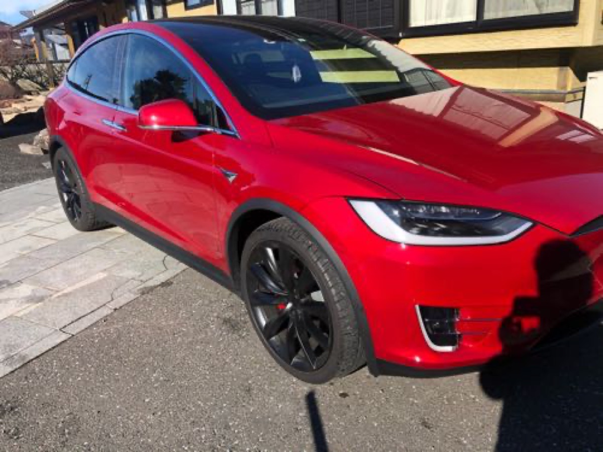 テスラ モデルX 純正ホイール修理 マットブラック 施工写真 1