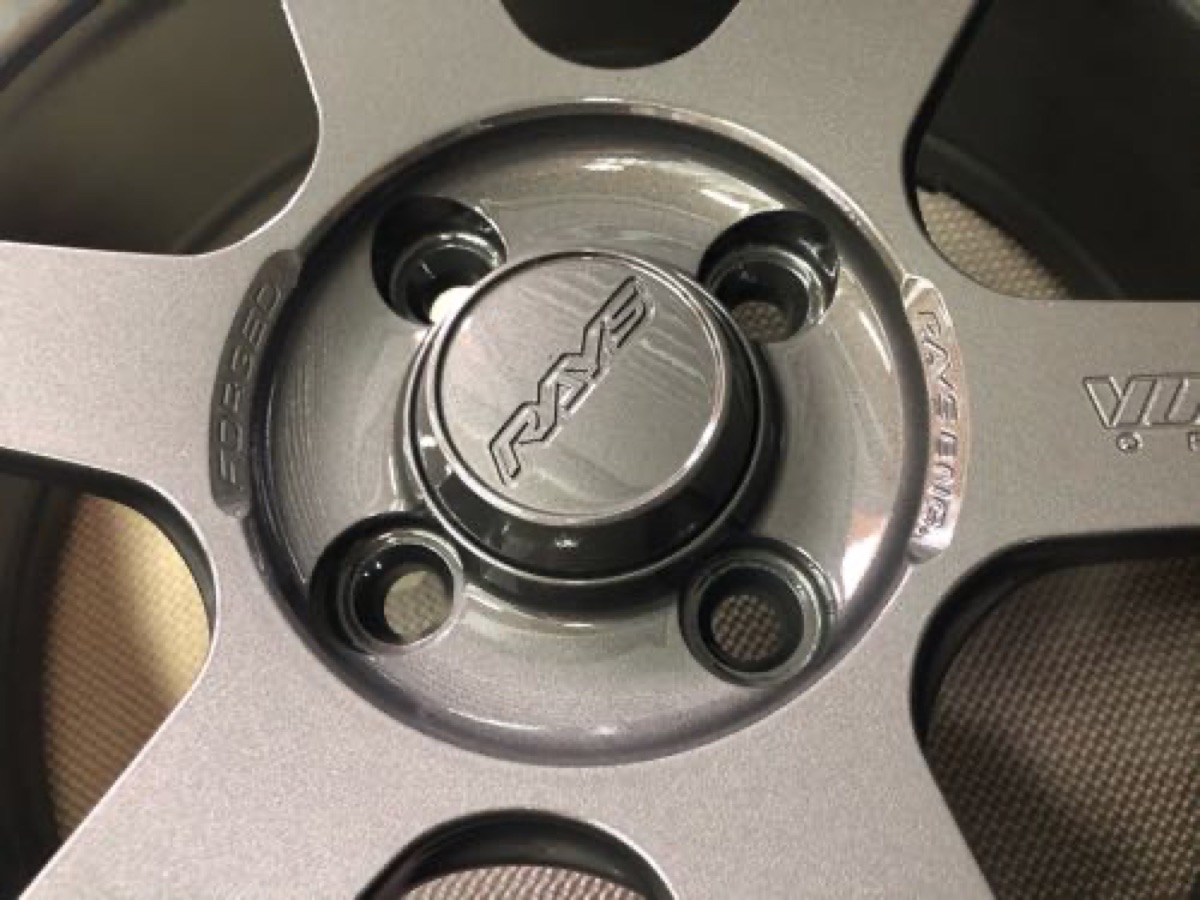 レイズ ホイール修理 カラーチェンジ 施工写真 2
